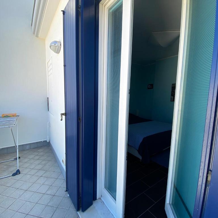 Attico Onda Blu vista mare - Acqua - a 150mt dalla spiaggia - Two-Bedroom Apartment with Sea View - 25