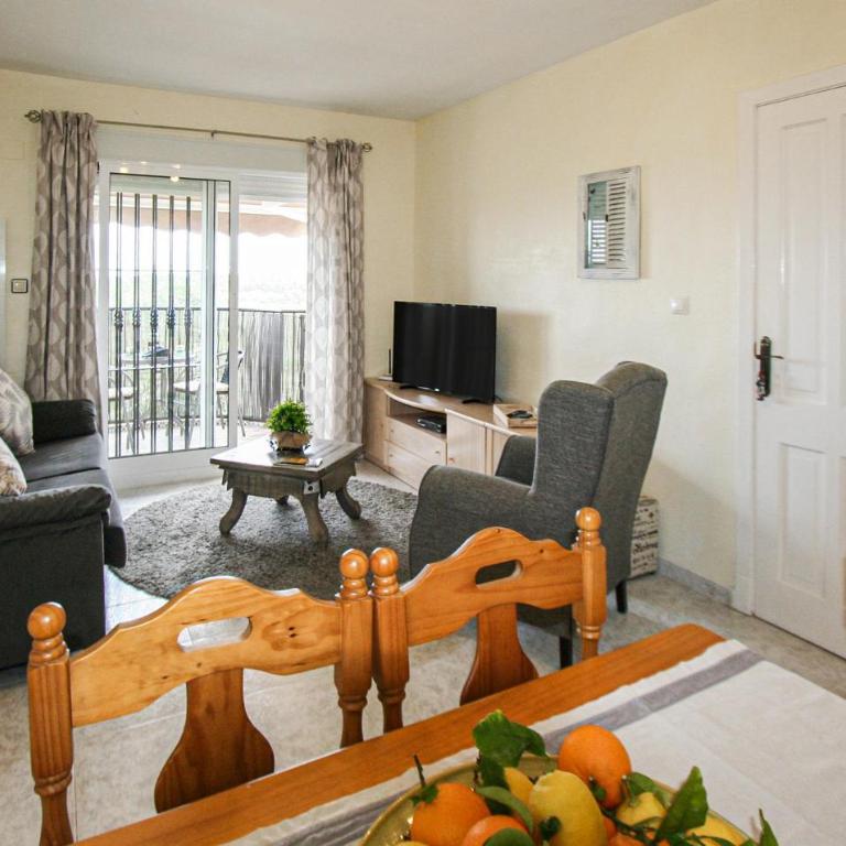 Beautiful Apartment In Torrevieja - Apartamento de 3 dormitorios - 14