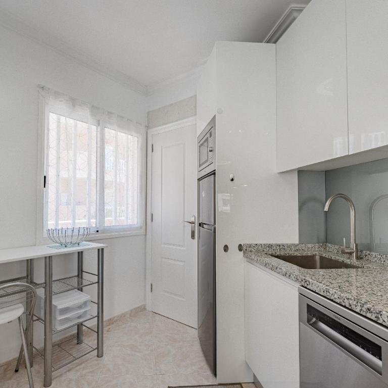 Front Ocean Lovely Modern Cozy Apartment - Apartamento de 1 dormitorio - 8