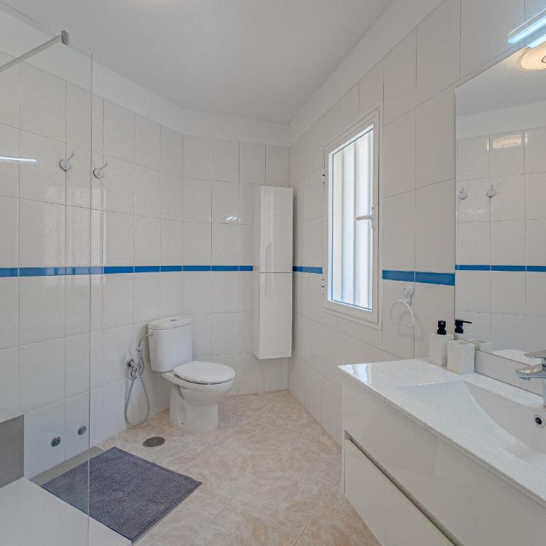 Front Ocean Lovely Modern Cozy Apartment - Apartamento de 1 dormitorio - 13