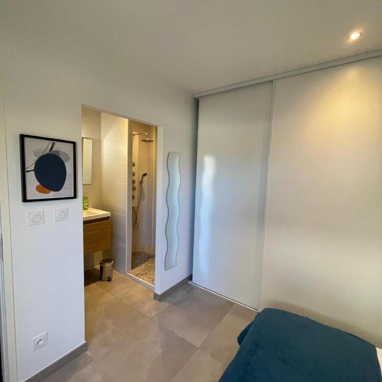 Villa design Cap dAgde piscine et plage - Villa 3 Chambres - 45