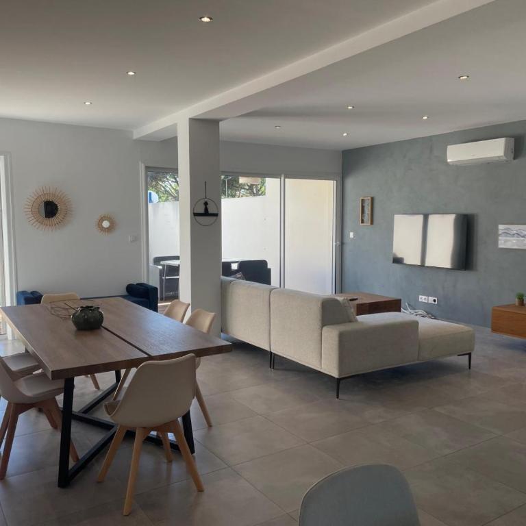 Villa design Cap dAgde piscine et plage - Villa 3 Chambres - 19