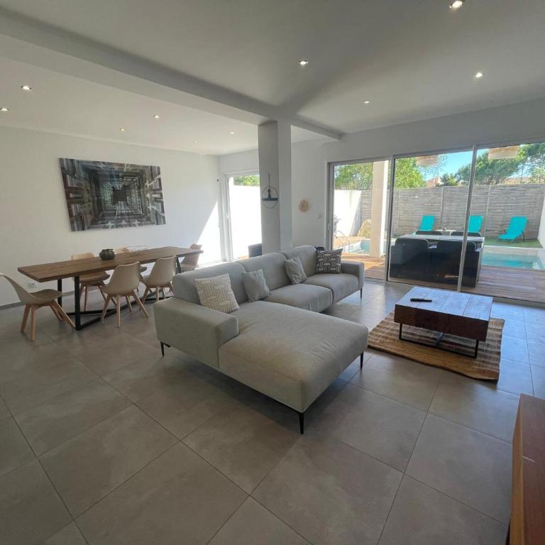 Villa design Cap dAgde piscine et plage - Villa 3 Chambres - 21