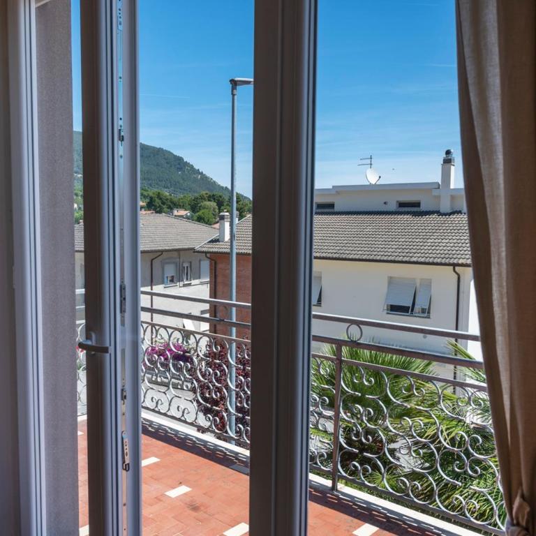 S303 - Sirolo, ampio trilocale in zona tranquilla - Appartamento con 2 Camere da Letto - 12