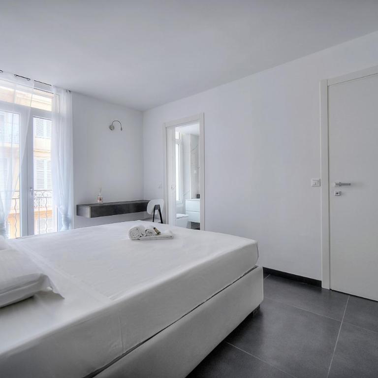 Design 2 pièces CARRE D'OR -COEUR DE CANNES A1B205 - Apartment mit Balkon - 23