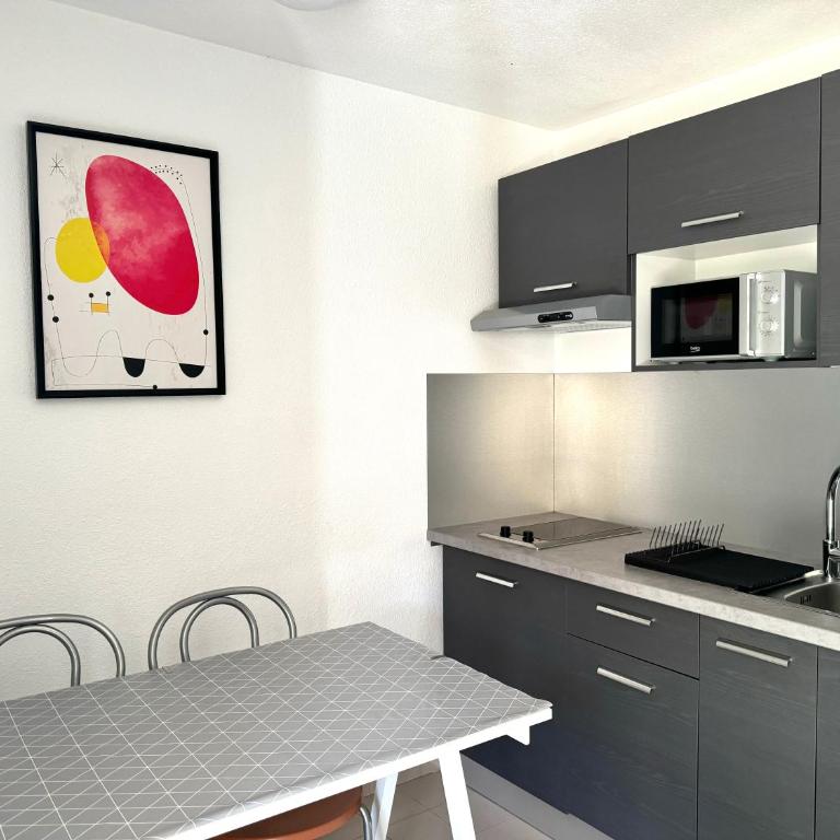Beach Cannes Bungalows - Holiday Apartments near Cannes - Appartement - Rez-de-Chaussée - 47