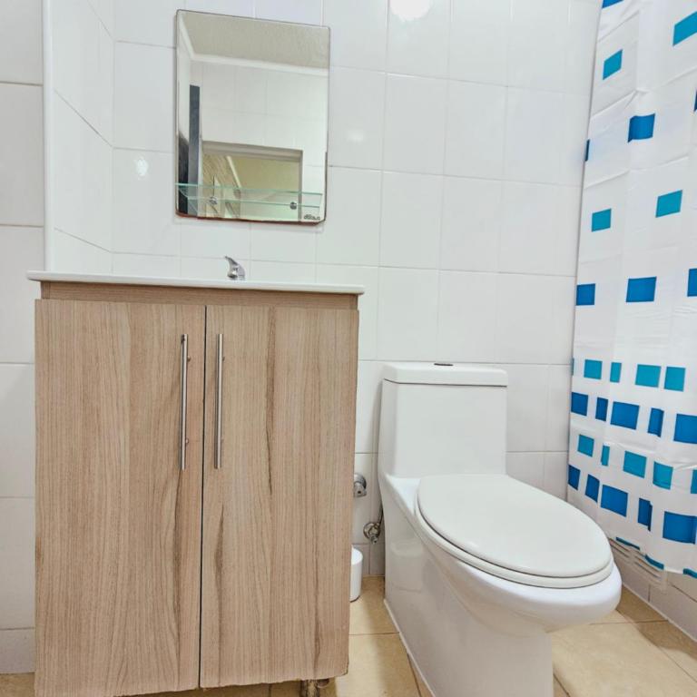 Apartamentos y Habitaciones Privadas Automatizados - Three-Bedroom Apartment - 5