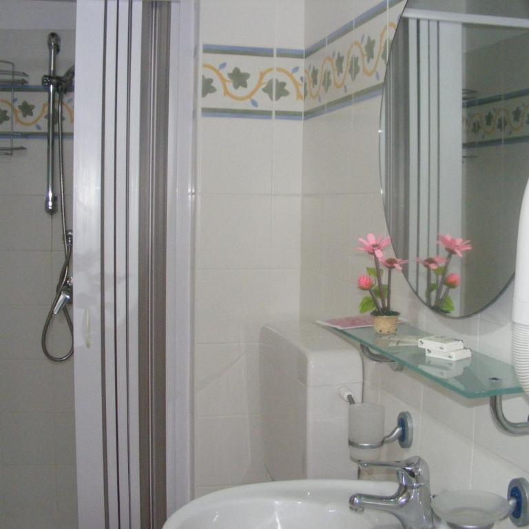Casa Mafalda B&B - Camera Tripla con Balcone - 4