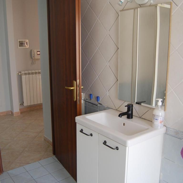 Casa di Marta - Appartamento con 1 Camera da Letto - 12
