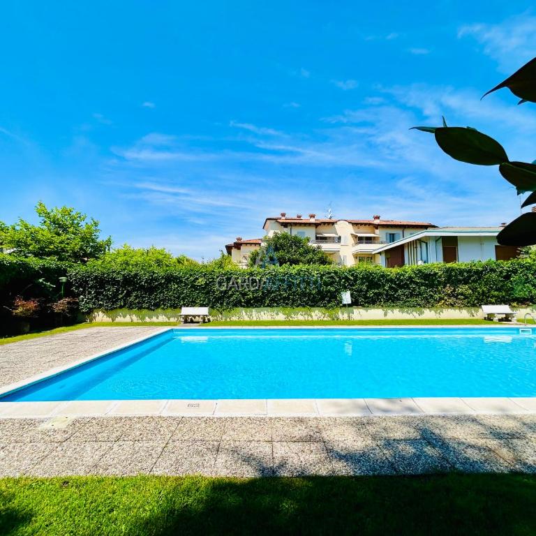 Parigi Apartment - 200m dal Lago con Vista piscina - One-Bedroom Apartment - 4