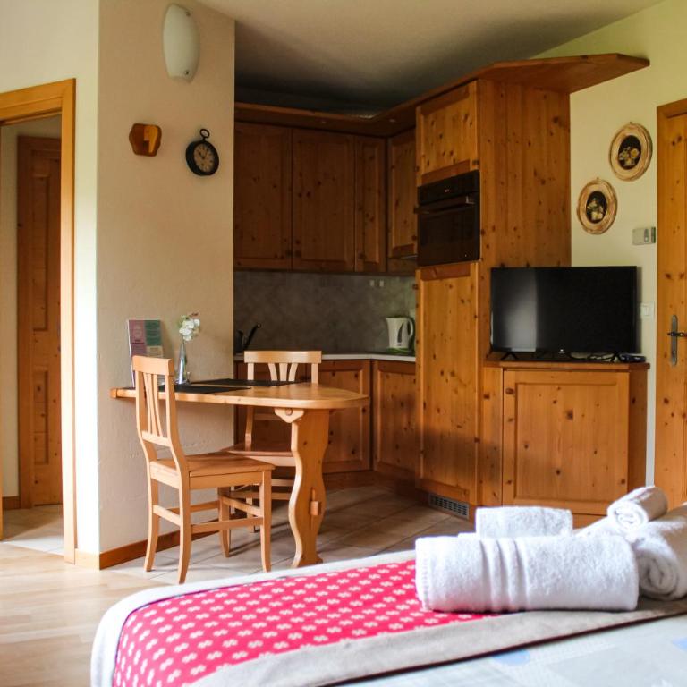 Appartamenti Serena - Estudio con balcón y vistas a la montaña - 3