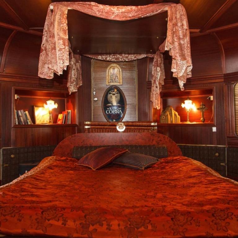 Luksuzan brod na obali reke - Mobilna Kućica - 19