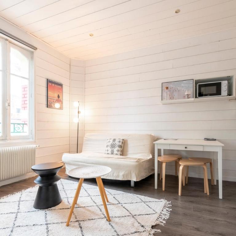 Joli studio plein centre proche plage avec Wi-fi - Appartement 1 Chambre - 6