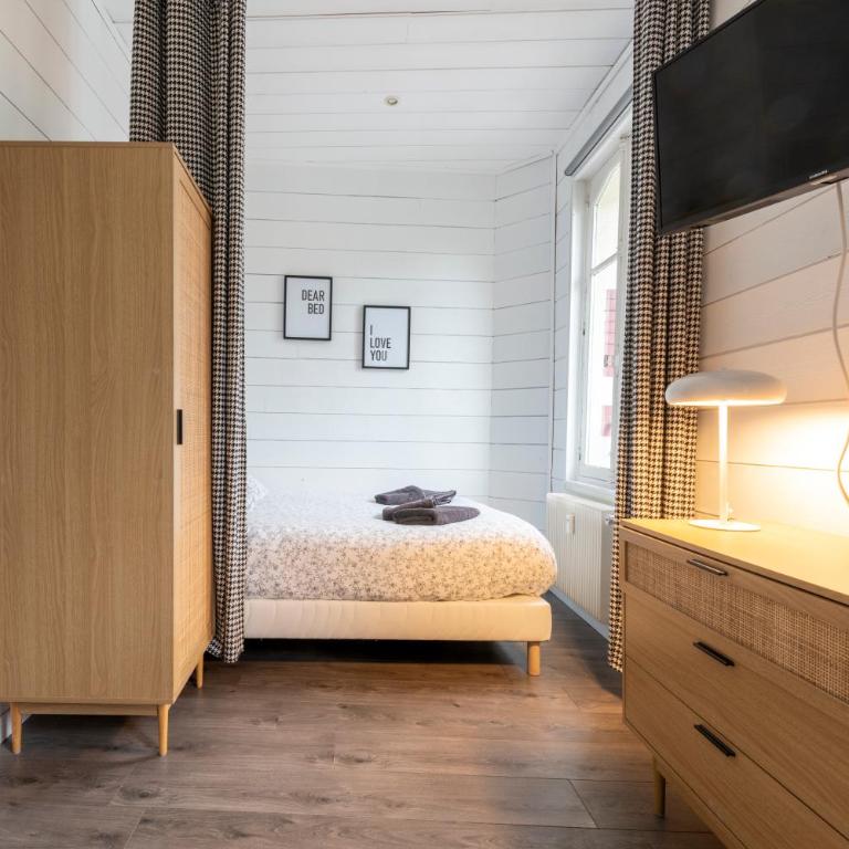 Joli studio plein centre proche plage avec Wi-fi - Appartement 1 Chambre - 3