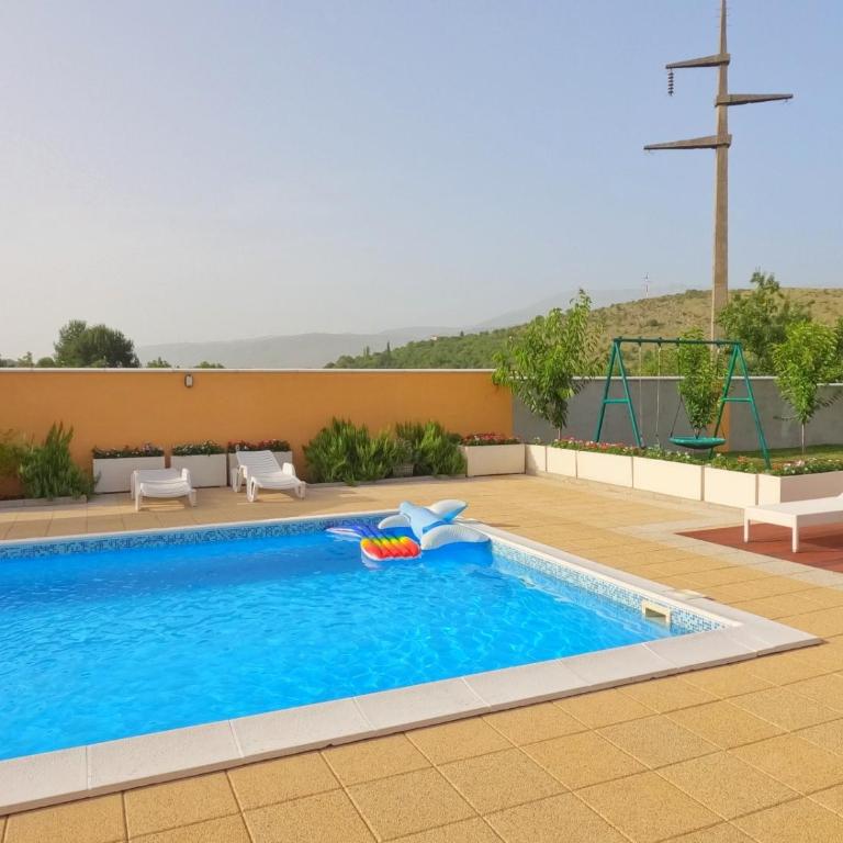 Holiday Home Revita Cocktail - Two-Bedroom House - 2