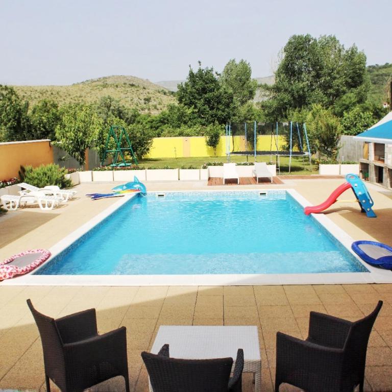 Holiday Home Revita Cocktail - Two-Bedroom House - 9