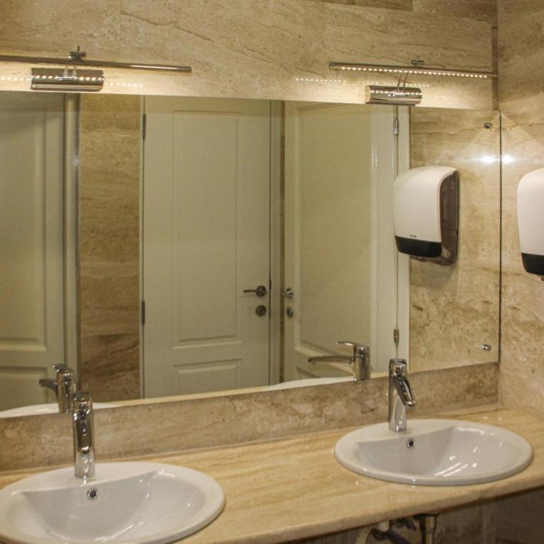 Awesome Home In Kotor - Seven-Bedroom Holiday Home - 21