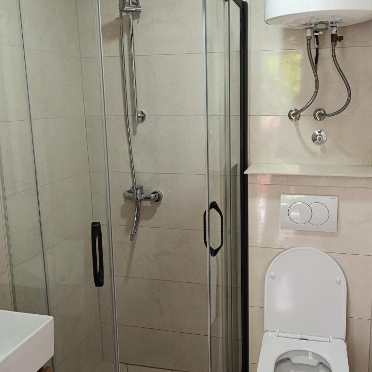 Apartments Kordić - Studio with Patio and Sea View - 6