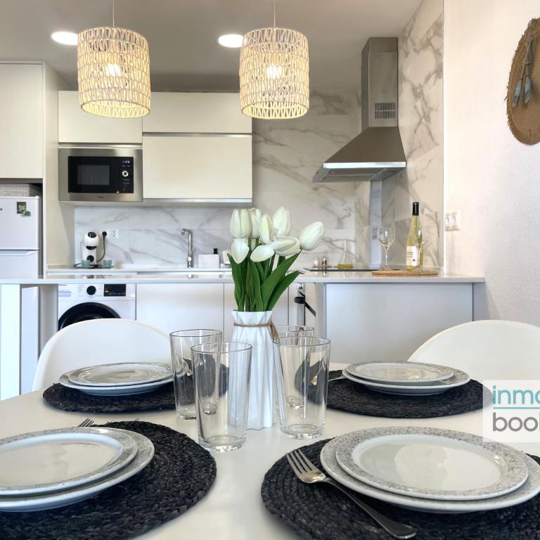 Sun Beach Cala Dorada - Three-Bedroom Apartment - 16