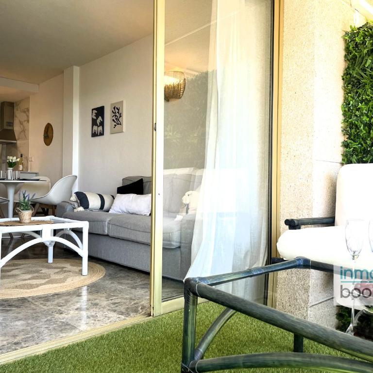 Sun Beach Cala Dorada - Three-Bedroom Apartment - 36