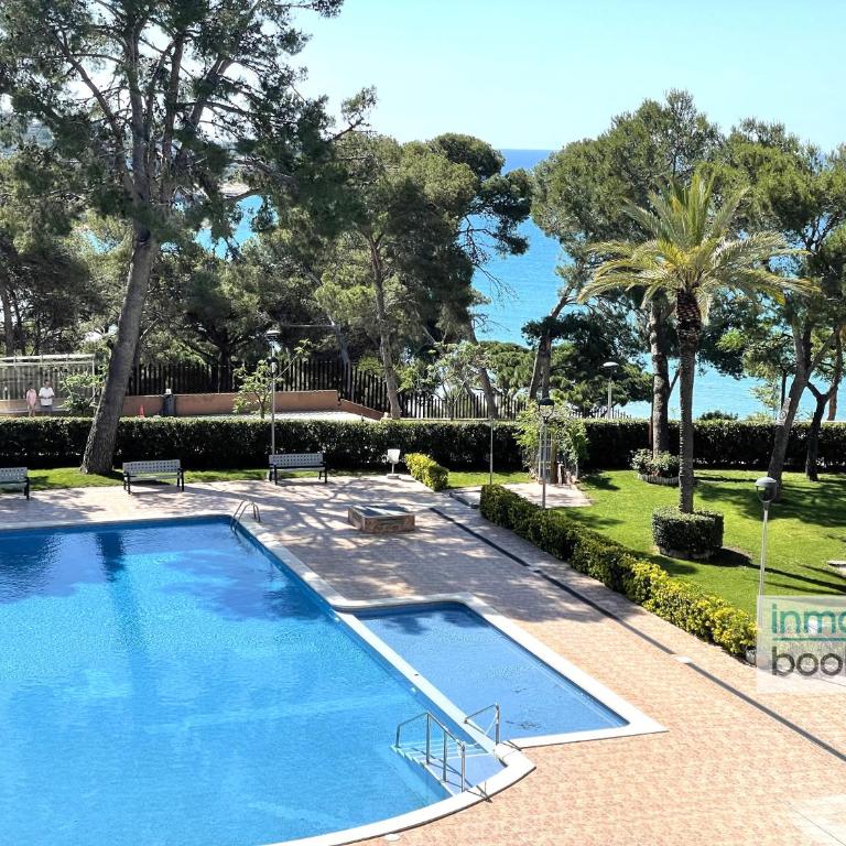 Sun Beach Cala Dorada - Three-Bedroom Apartment - 45