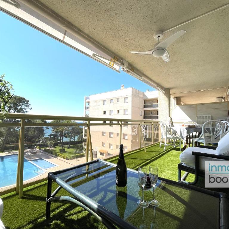 Sun Beach Cala Dorada - Three-Bedroom Apartment - 48
