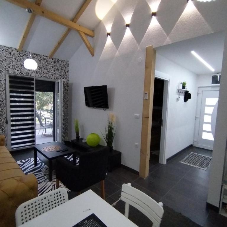 Kuća za odmor MERLIN HOUSE - Kuća sa 1 Spavaćom Sobom - 33