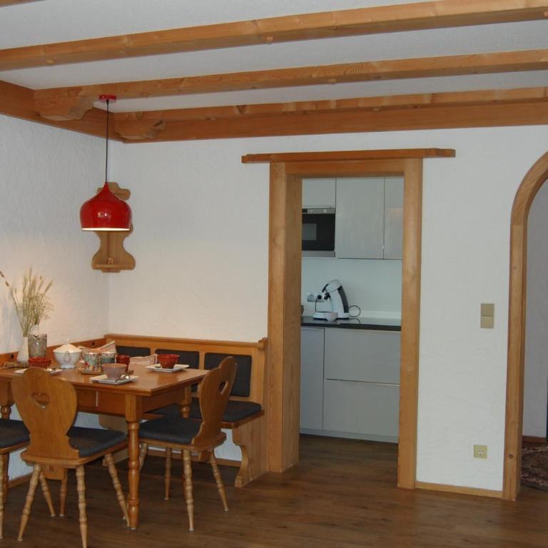 Ferienwohnung mit Balkon I Bergblick I Parkplatz Apartment ONE - Apartment mit 1 Schlafzimmer - 3