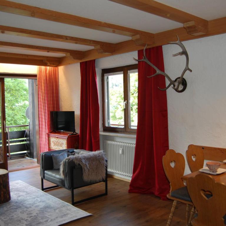 Ferienwohnung mit Balkon I Bergblick I Parkplatz Apartment ONE - Apartment mit 1 Schlafzimmer - 1