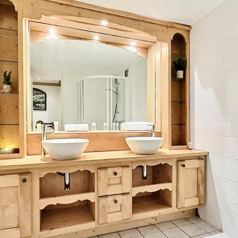 Résidence Neige Et Soleil - Studio 4 personnes à Tignes au pied des pistes et proche des commerces dans le quartier du Rosset. Studio très bien agencé avec MAE-1806 - Studio - 7