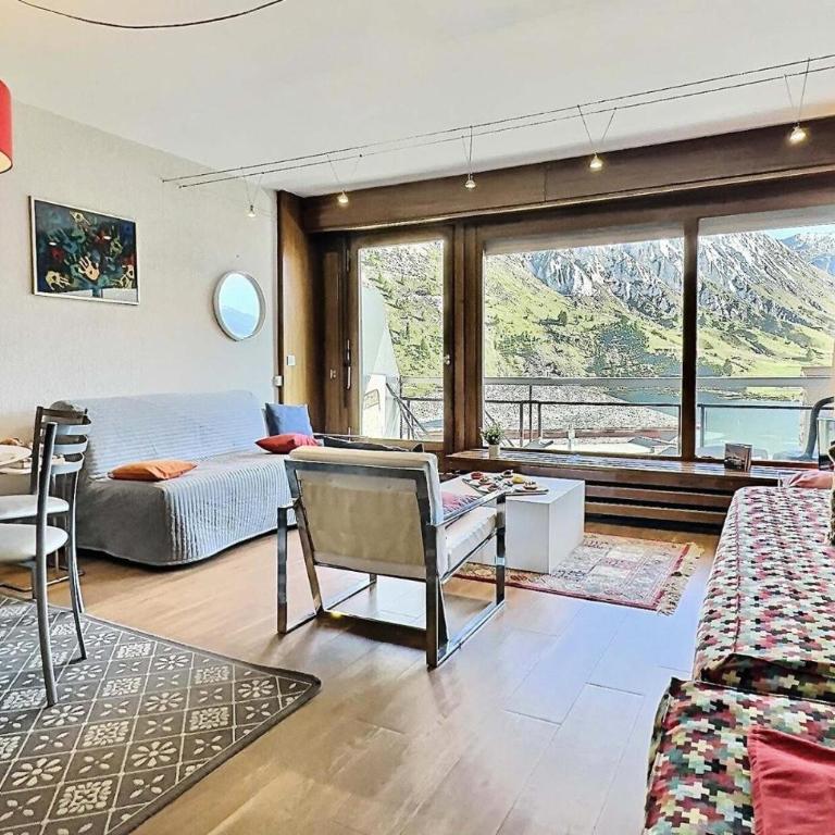 Résidence Les Ducs De Savoie - Appartement 2 pièces 6 personnes à Tignes au pied des commerces, du bowling et proche des pistes, de la piscine et de l'office d MAE-2010 - Appartement - 4