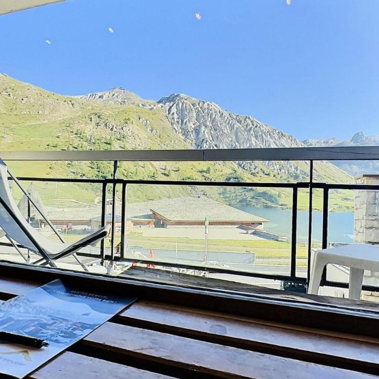 Résidence Les Ducs De Savoie - Appartement 2 pièces 6 personnes à Tignes au pied des commerces, du bowling et proche des pistes, de la piscine et de l'office d MAE-2010 - Appartement - 5