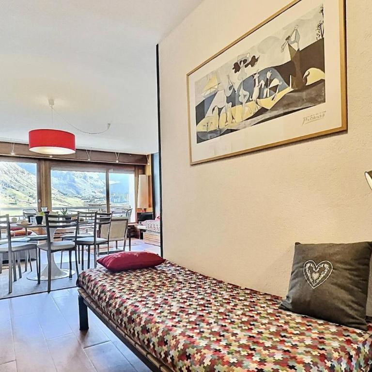 Résidence Les Ducs De Savoie - Appartement 2 pièces 6 personnes à Tignes au pied des commerces, du bowling et proche des pistes, de la piscine et de l'office d MAE-2010 - Appartement - 13