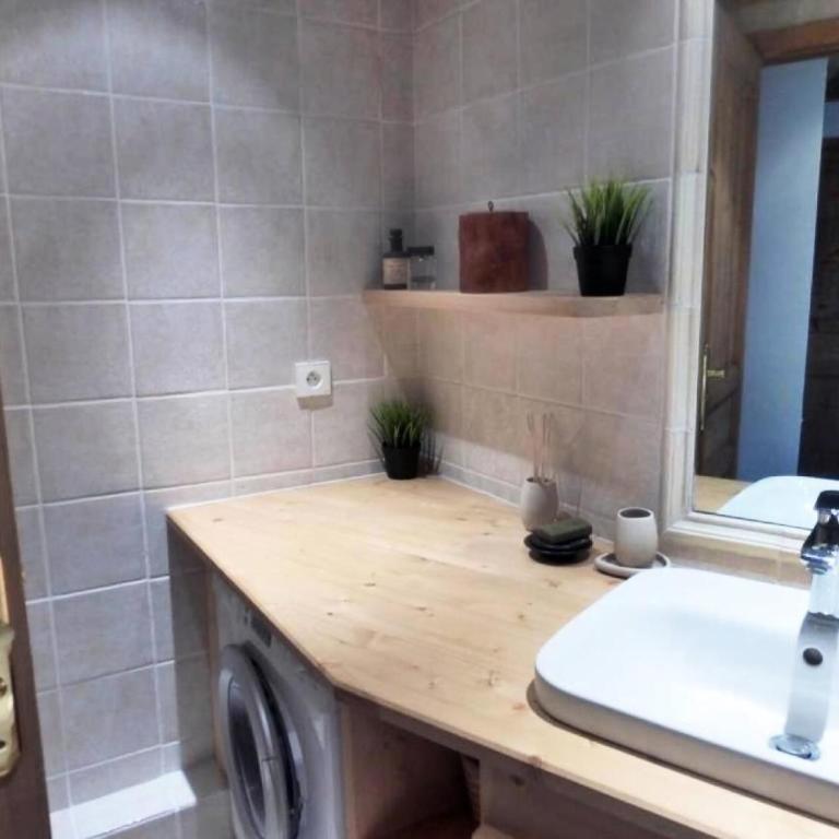 Résidence Eperviere - Très bel appartement 4 pièces 6/7 personnes à Méribel quartier de la Chaudanne aux pieds des pistes MAE-2011 - Appartement - 12