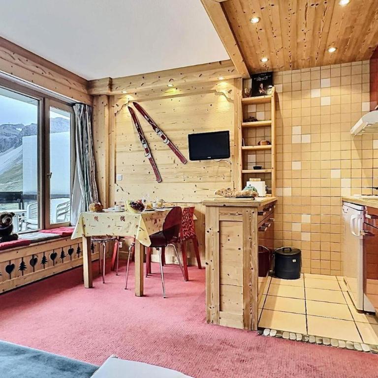 Résidence Le Bec Rouge - Joli studio rénové avec goût pour 4 personnes à Tignes ski aux pieds et proche des commerces dans le quartier du Lac. Appartemen MAE-2094 - Appartement - 2