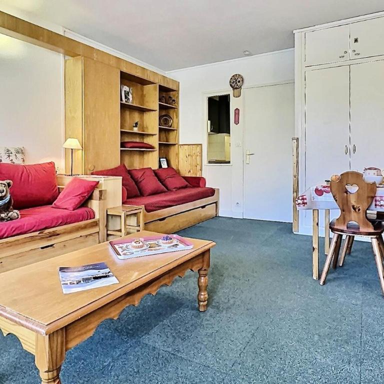Résidence Le Bec Rouge - Studio 4 personnes à Tignes ski aux pieds et proche des commerces dans le quartier du Lac. Vue imprenable sur le Lac. MAE-2118 - Studio - 2