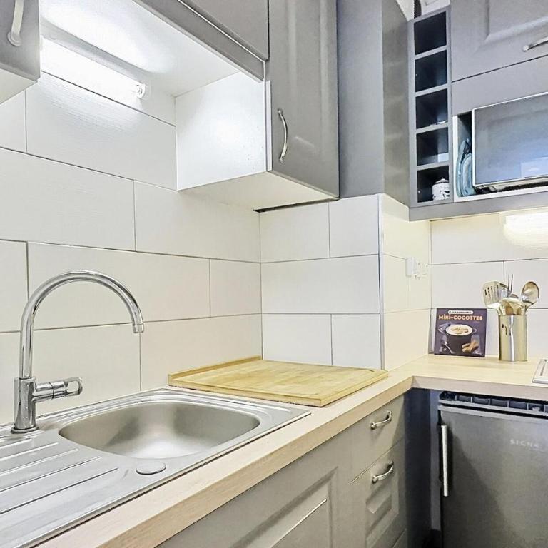 Résidence Le Bec Rouge - Studio 4 personnes à Tignes ski aux pieds et proche des commerces dans le quartier du Lac. Vue imprenable sur le Lac. MAE-2118 - Studio - 6