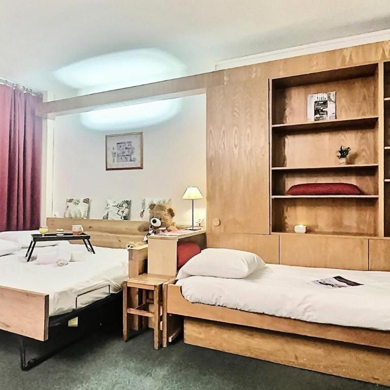 Résidence Le Bec Rouge - Studio 4 personnes à Tignes ski aux pieds et proche des commerces dans le quartier du Lac. Vue imprenable sur le Lac. MAE-2118 - Studio - 10