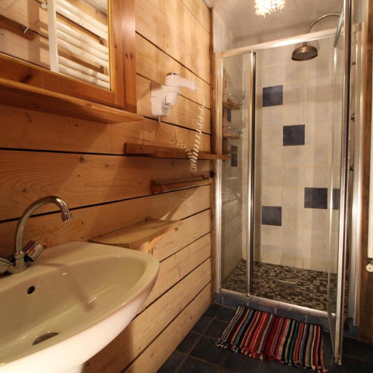Chalet Bobech - chalet traditionnel, terrase plein sud MAE-3383 - Chalet - 13