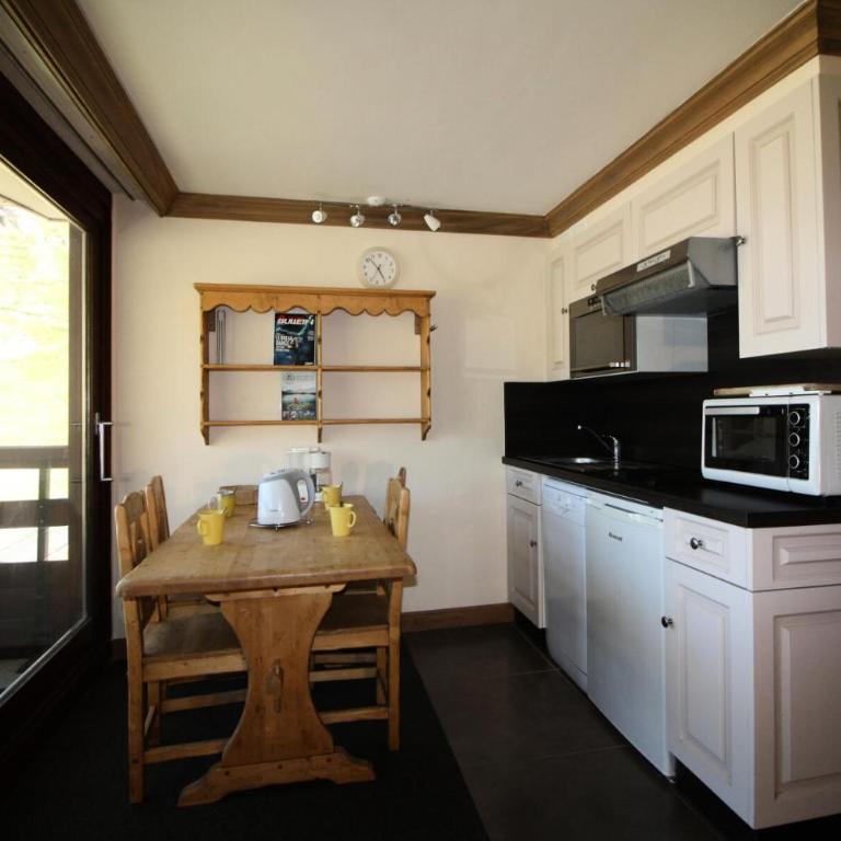 Résidence Palafour - Studio cabine 4 personnes pieds des pistes - balcon vue Grande Sassière MAE-3640 - Studio - 4