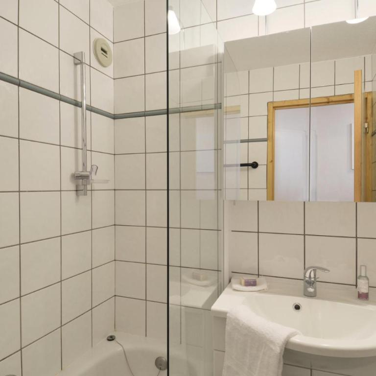 Résidence Themis - Appartement fonctionnel · Skis aux pieds · Balcon avec vue sur pistes MAE-3663 - Appartement - 7
