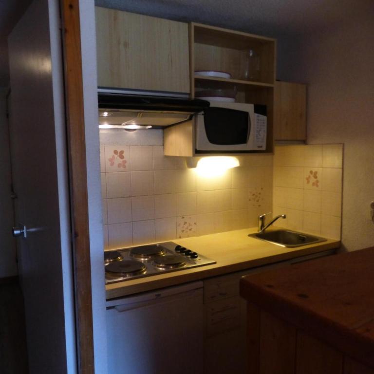Résidence L'ermitage - Appartement 2 pièces pour 4 personnes situé à Méribel centre proche des commerces et des pistes de ski MAE-3004 - Appartement - 5