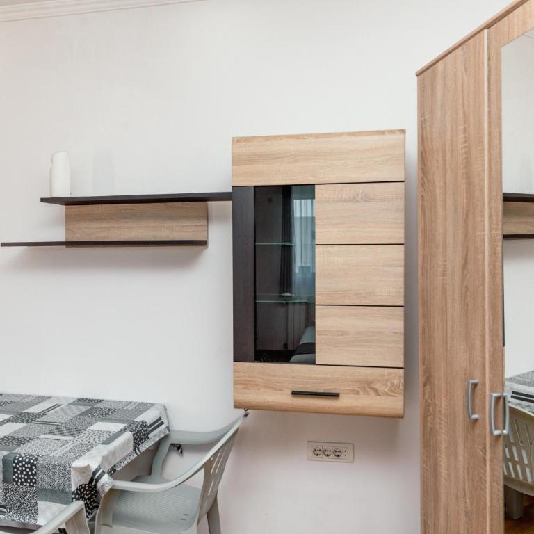 Kraja Apartments - Studio Apartment with Queen Bed - 3