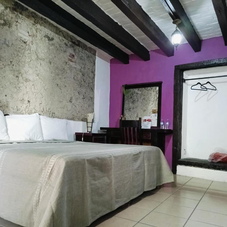 HOTEL BACANTES - Suite con bañera de hidromasaje - Cama extragrande - 3