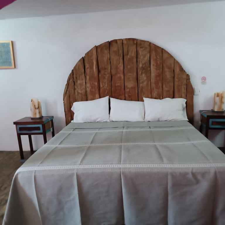 HOTEL BACANTES - Suite con cama extragrande - 4