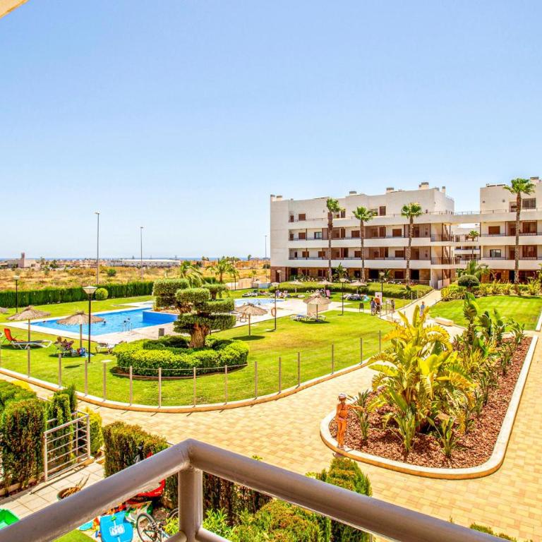 Beautiful Apartment In Orihuela Costa With Wifi - Apartamento de 2 dormitorios - 16
