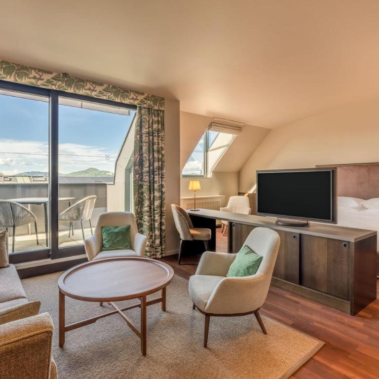 Sheraton Grand Salzburg - Sky-Suite mit Stadtblick und Zugang zur ETAGE7 - 1
