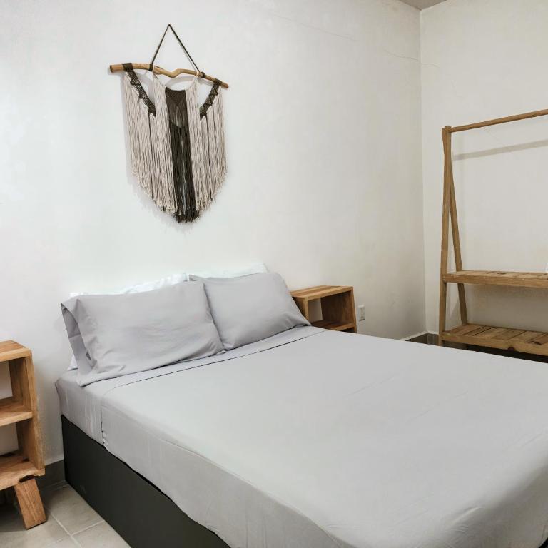 El Faro 2bed 1 bath gated neighborhood with pool - Two-Bedroom Apartment - 8