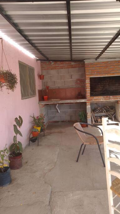 Descansa con tu familia cerca del lago San Roque - Casa con 1 dormitorio - 32
