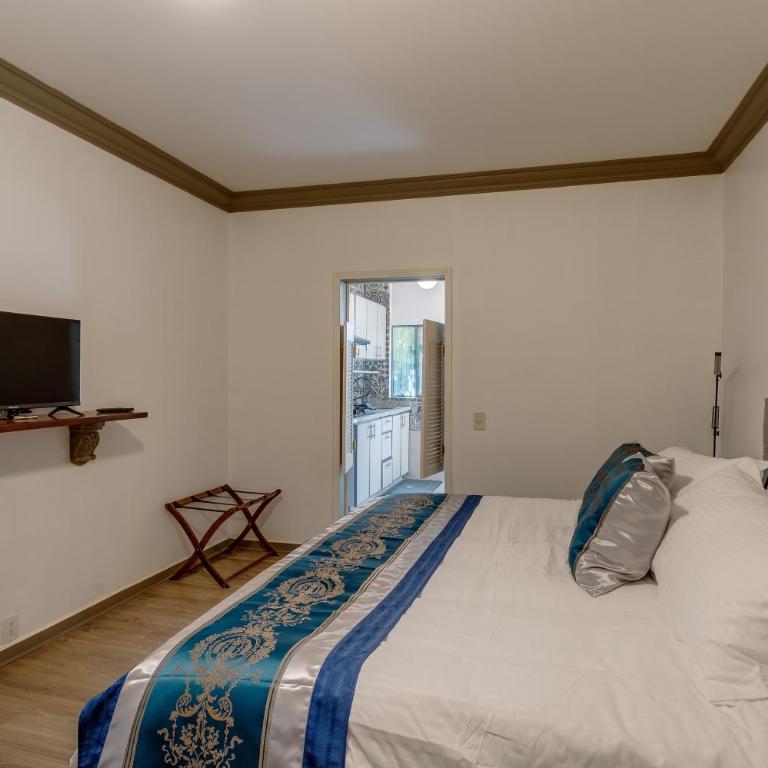 The Condesa House - Large Double Room - 5